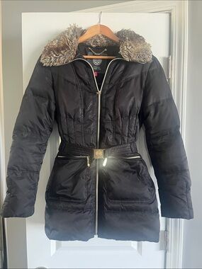 Vince Camuto Black Down Puffer Coat Faux Fur Collar Belted Size M zipper pockets